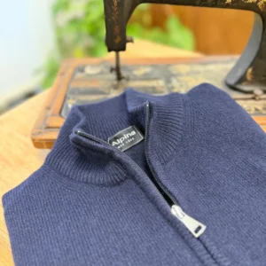 Full zip sweater in pure wool