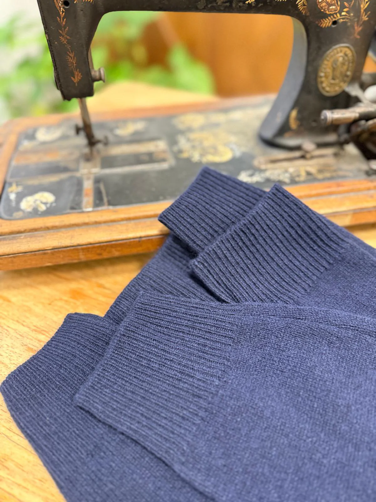 Full Zip Sweater In Pure Wool - Image 4