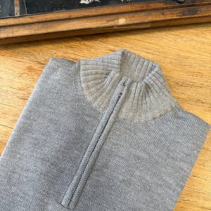 Grey zip-up sweater in pure wool