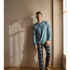 Pajamas with soft 100% cotton edges